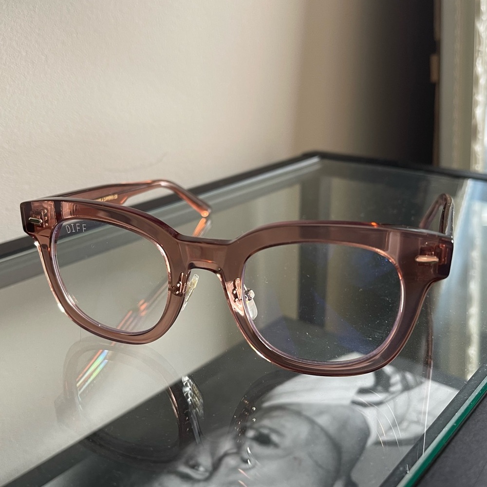 Barely used Diff Eyewear blue light glasses